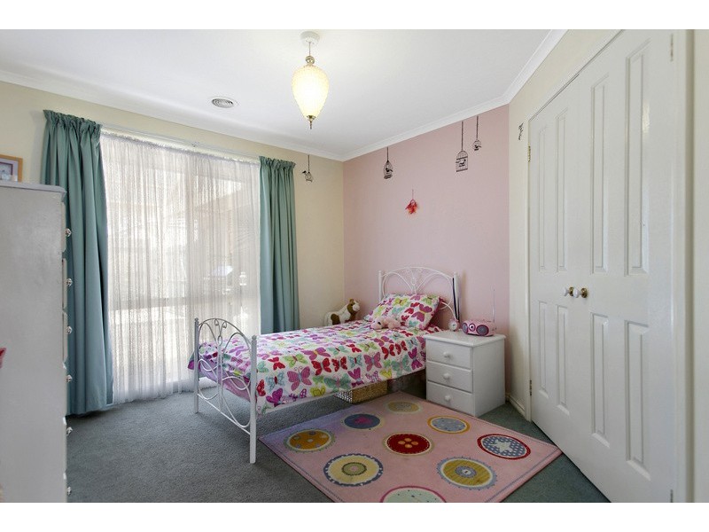 20 Fieldhouse Lane, Berwick VIC 3806