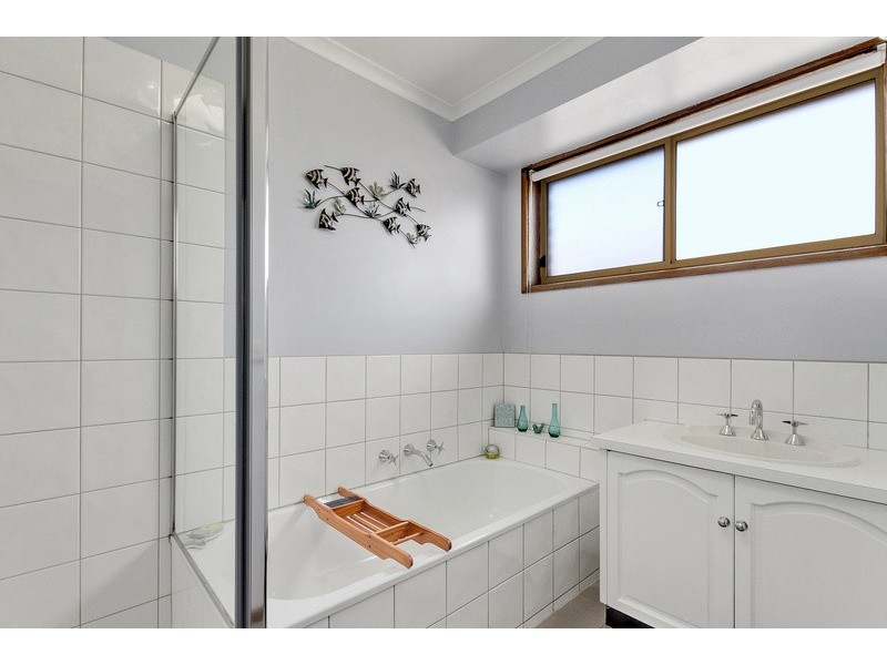 1/11 Heyington Circle, Narre Warren VIC 3805