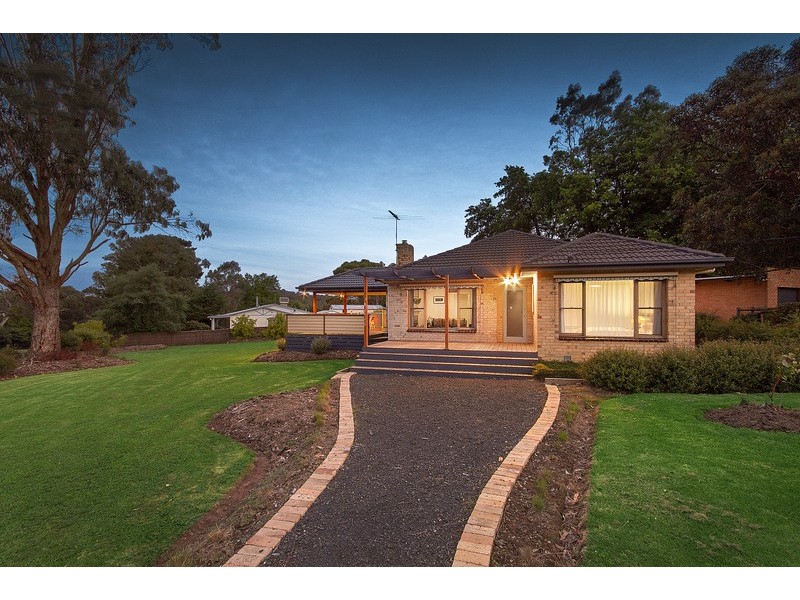 13 Burton Road, Beaconsfield Upper VIC 3808