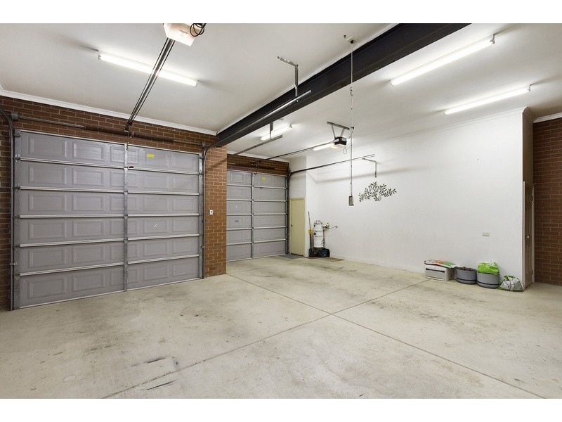 6 Ascot Rise, Berwick VIC 3806