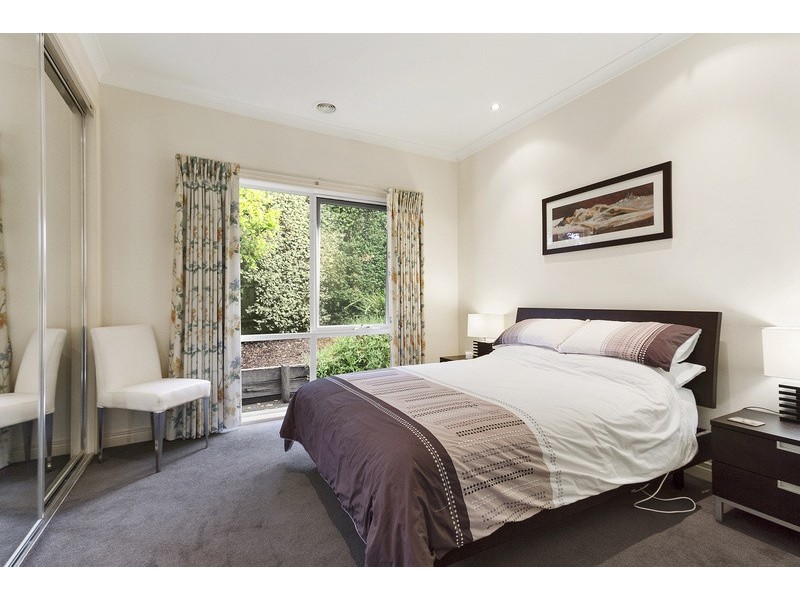 6 Ascot Rise, Berwick VIC 3806