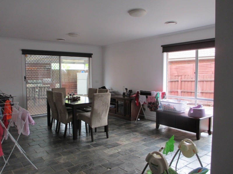 37 Lakeview Drive, Narre Warren South VIC 3805