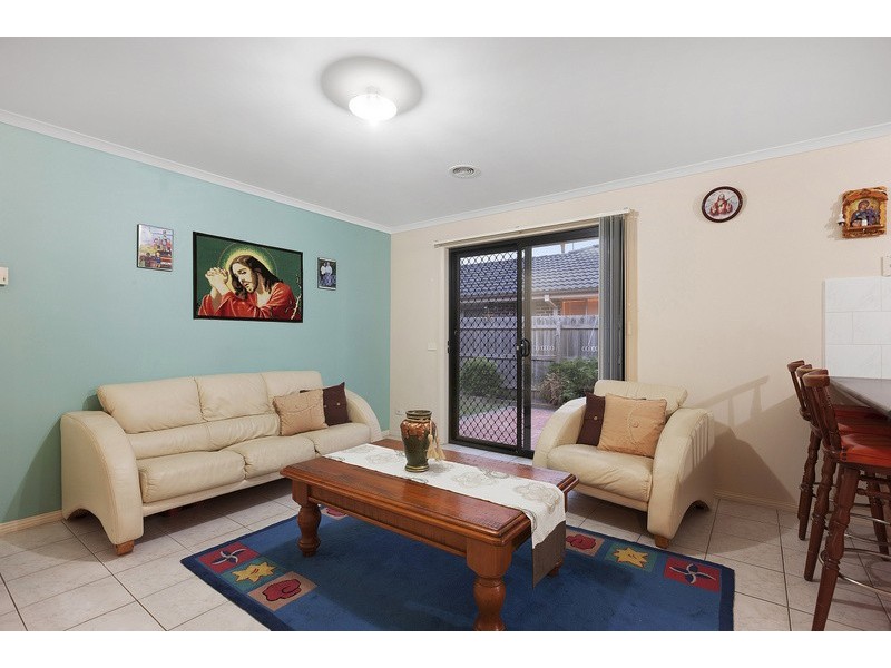 6 Terriester Drive, Berwick VIC 3806