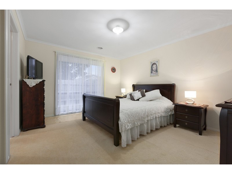 6 Terriester Drive, Berwick VIC 3806