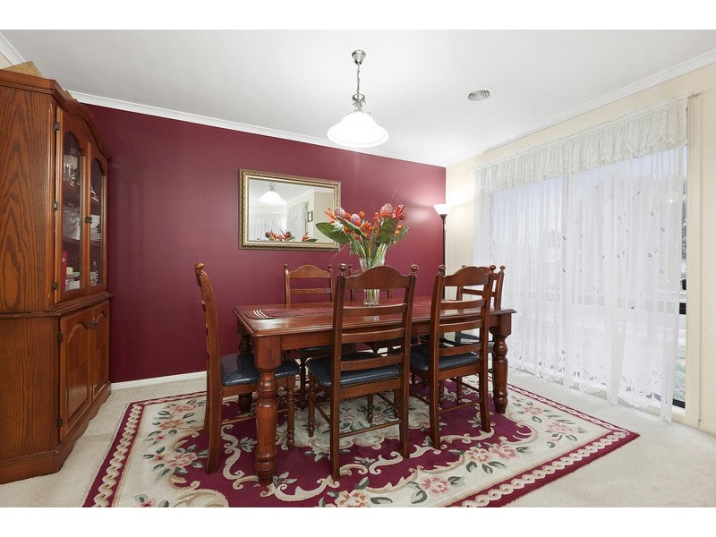 6 Terriester Drive, Berwick VIC 3806