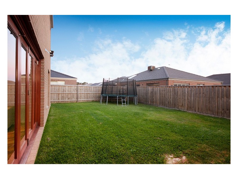 12 Bermerale Court, Berwick VIC 3806