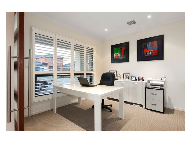 12 Bermerale Court, Berwick VIC 3806