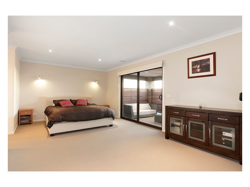 12 Bermerale Court, Berwick VIC 3806