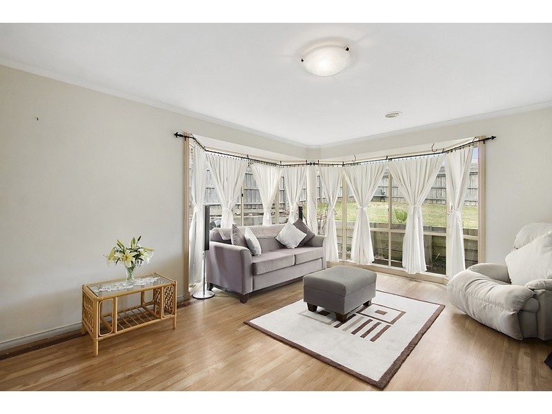 2 Nestle Retreat, Berwick VIC 3806