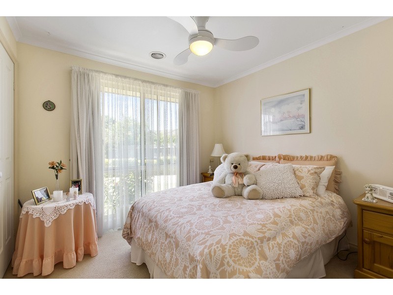 Unit 1/5 Chiltern Road, Berwick VIC 3806