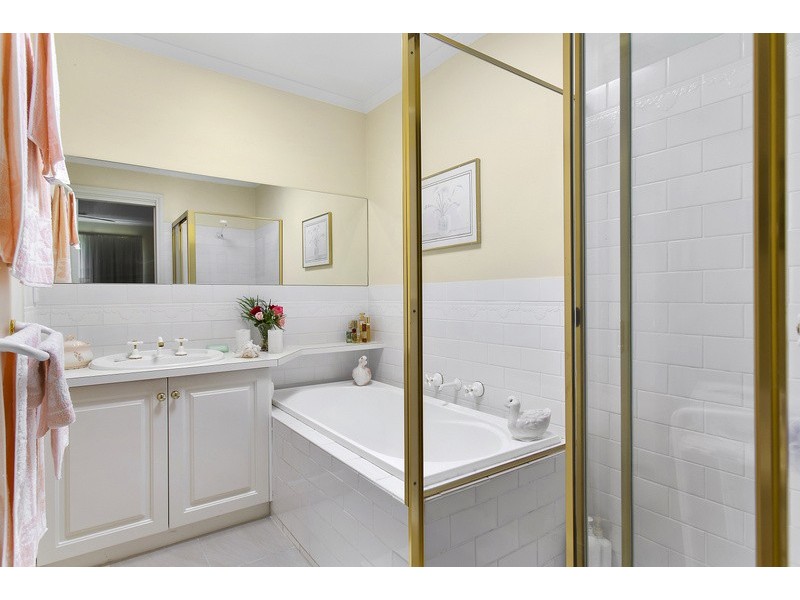 Unit 1/5 Chiltern Road, Berwick VIC 3806