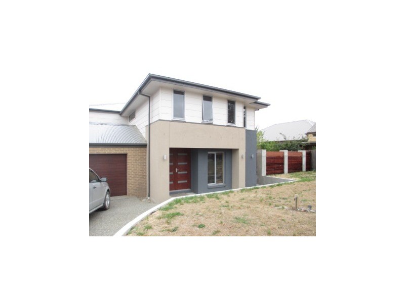 23 Braybrook Drive, Narre Warren South VIC 3805