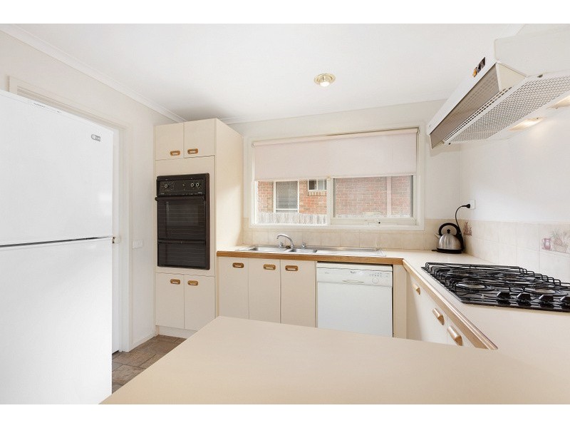 38 Amber Crescent, Narre Warren VIC 3805