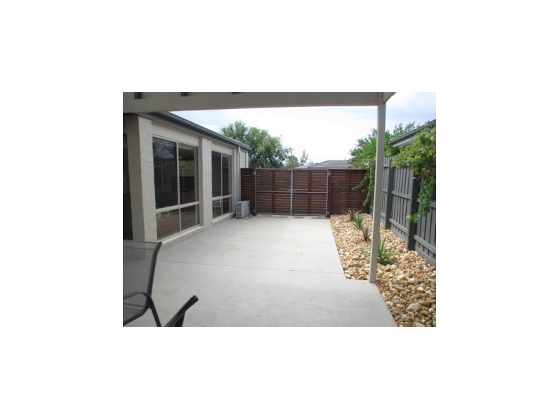106 Harold Keys Drive, Narre Warren South VIC 3805