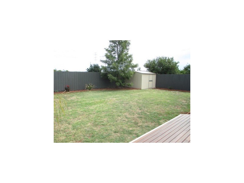 106 Harold Keys Drive, Narre Warren South VIC 3805
