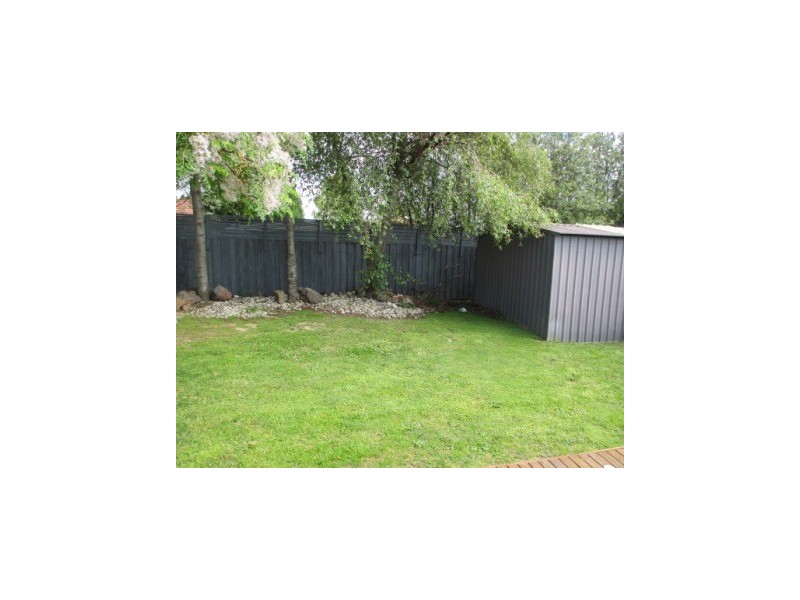 12 Hillman Court, Berwick VIC 3806