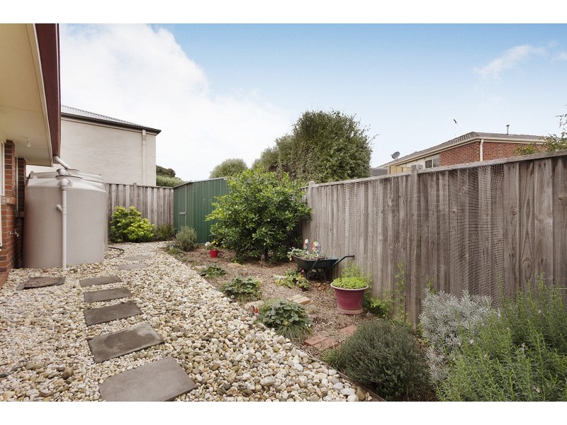 6 St Annes Crescent, Berwick VIC 3806