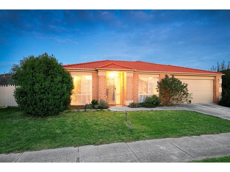 28 Grand Arch Way, Berwick VIC 3806