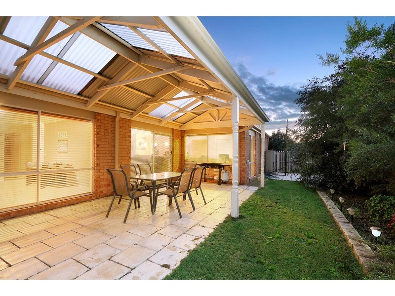 28 Grand Arch Way, Berwick VIC 3806