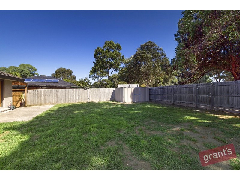 30 Fountain Drive, Narre Warren VIC 3805