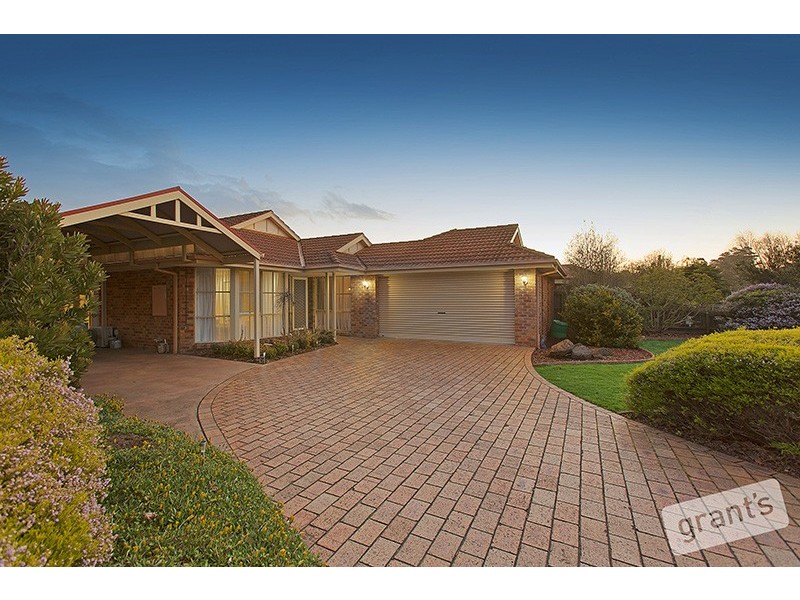 301 Centre Road, Narre Warren South VIC 3805