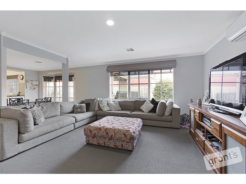 301 Centre Road, Narre Warren South VIC 3805