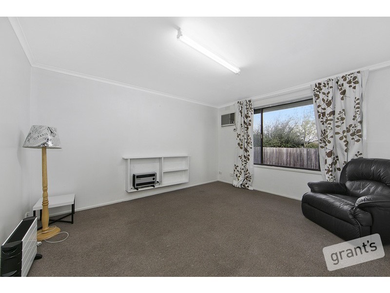 1/60 King George Parade, Dandenong VIC 3175