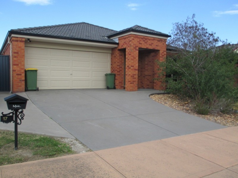 17 River Red Grove, Pakenham VIC 3810