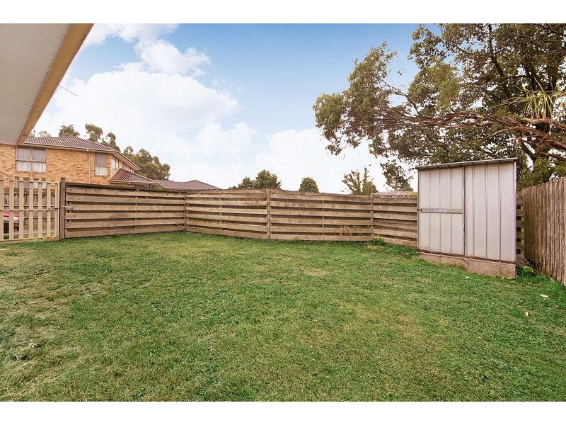 1/17 Florence Avenue, Berwick VIC 3806