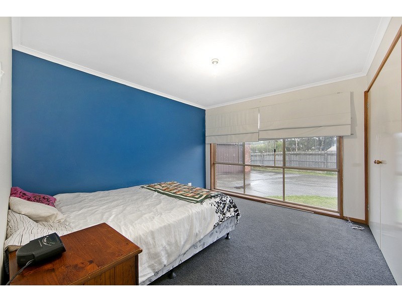 1/17 Florence Avenue, Berwick VIC 3806