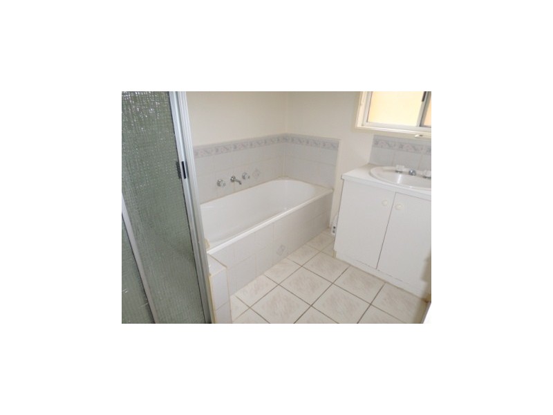 12 Warwickshire Court, Narre Warren VIC 3805