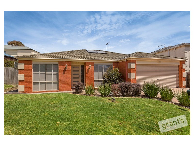 9 Rosewin Court, Berwick VIC 3806