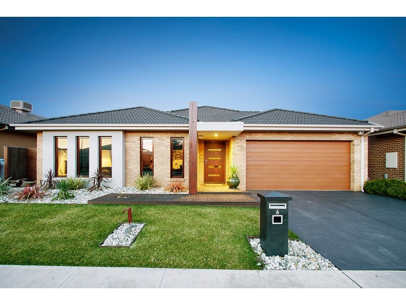 6 Little Gem Way, Berwick VIC 3806