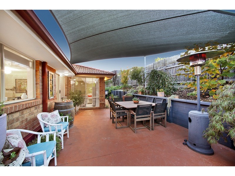 33 Ben Drive, Pakenham VIC 3810