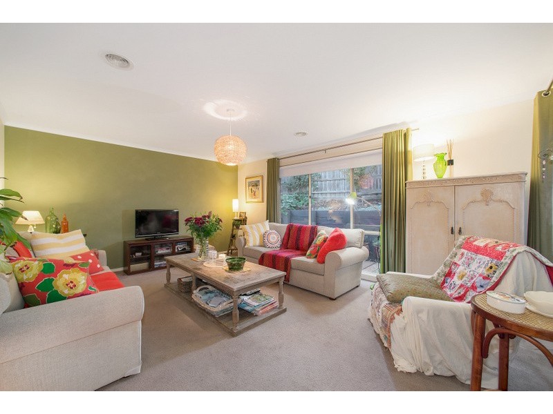 33 Ben Drive, Pakenham VIC 3810