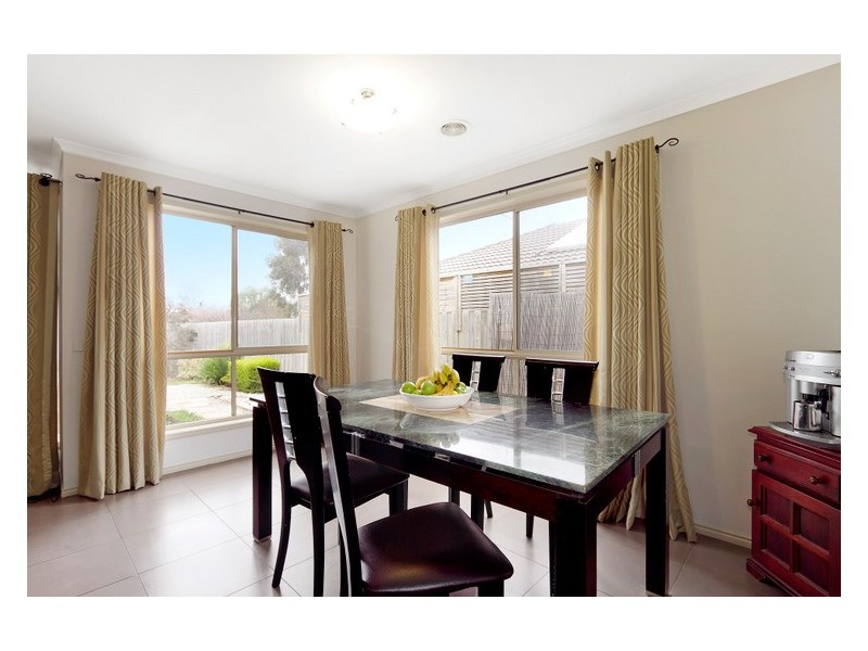 33 Stefan Drive, Berwick VIC 3806