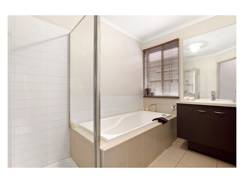 33 Stefan Drive, Berwick VIC 3806