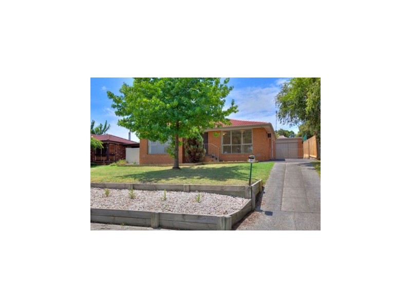 34 Saxonwood Drive, Narre Warren VIC 3805