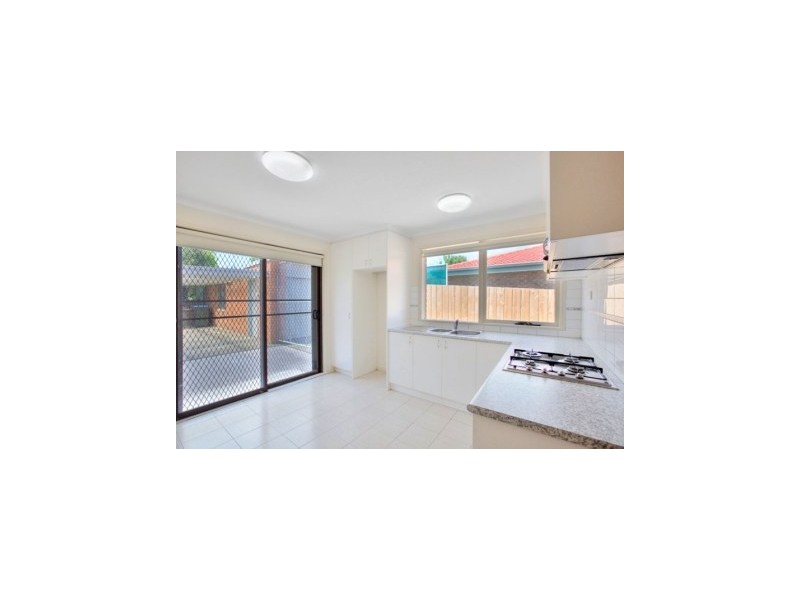 34 Saxonwood Drive, Narre Warren VIC 3805