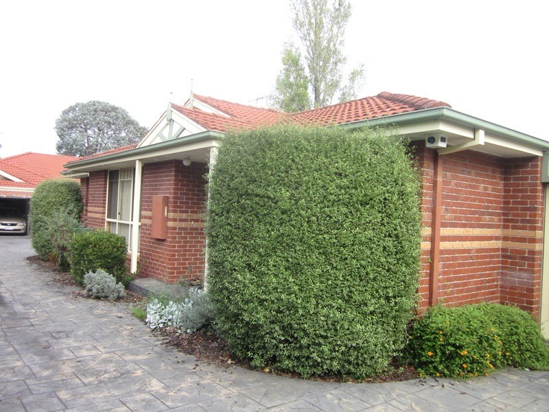 2/12 Brisbane Street, Berwick VIC 3806