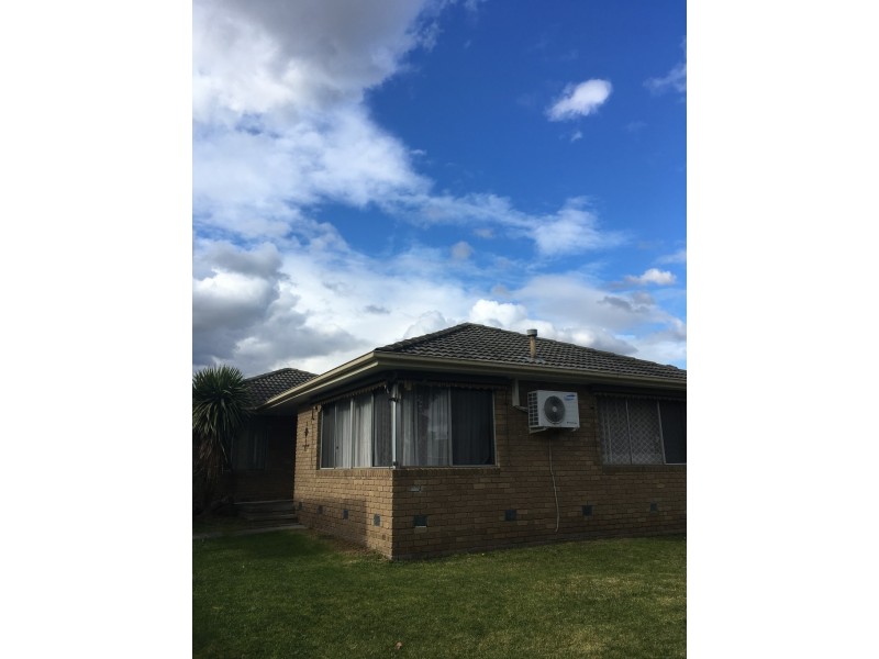 12 Monaro Crescent, Narre Warren VIC 3805