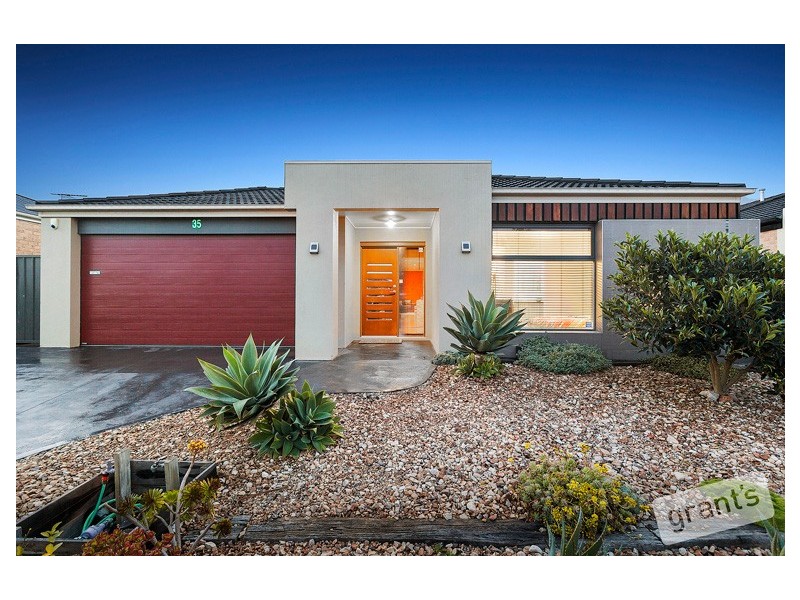 35 Datura Drive, Cranbourne North VIC 3977