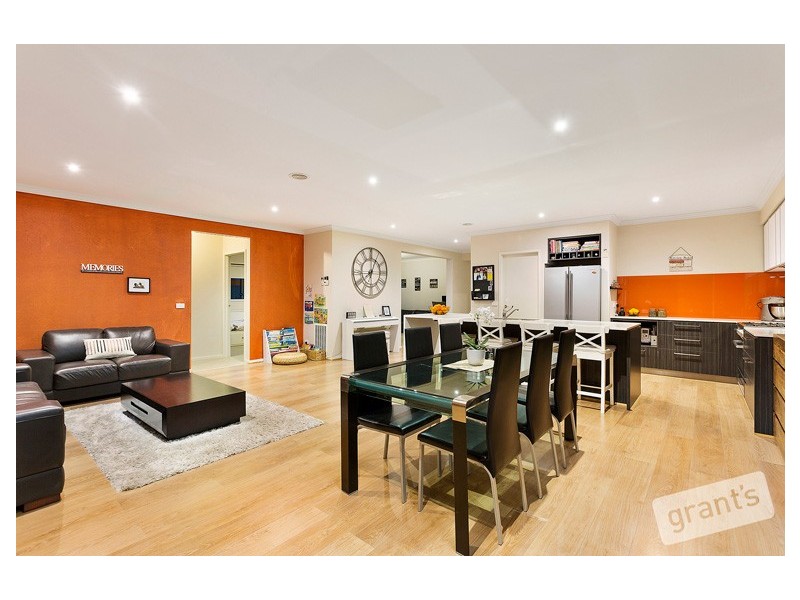 35 Datura Drive, Cranbourne North VIC 3977