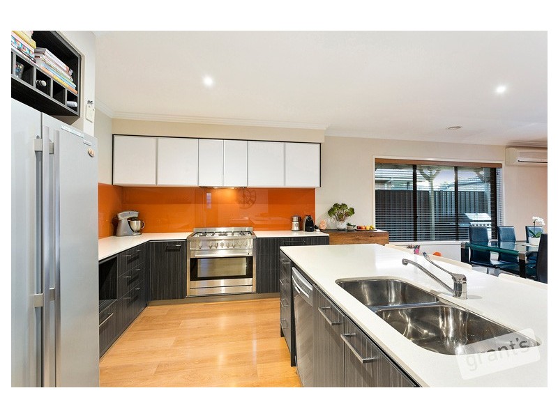 35 Datura Drive, Cranbourne North VIC 3977