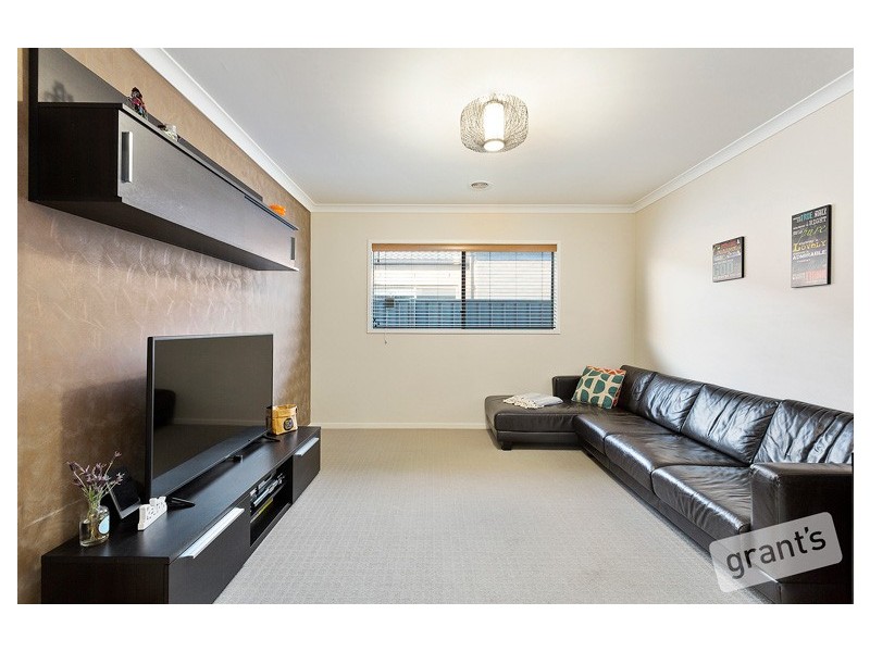 35 Datura Drive, Cranbourne North VIC 3977