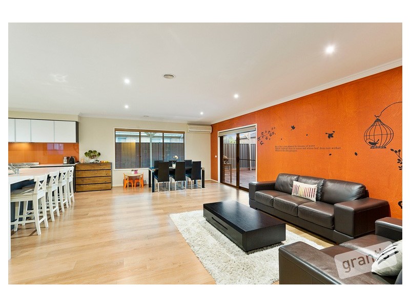 35 Datura Drive, Cranbourne North VIC 3977