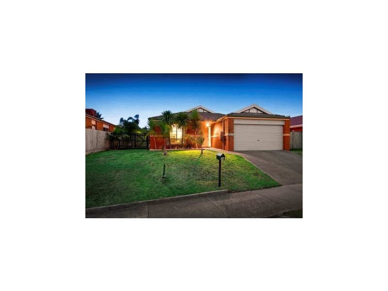 14 Michelle Drive, Berwick VIC 3806