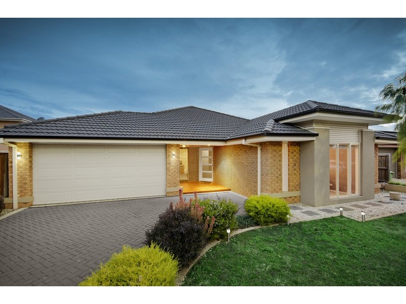 3 Grand Manor Drive, Berwick VIC 3806