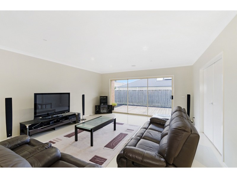 3 Grand Manor Drive, Berwick VIC 3806