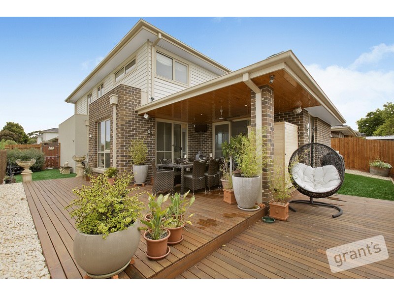 8/14 Avard Court, Berwick VIC 3806